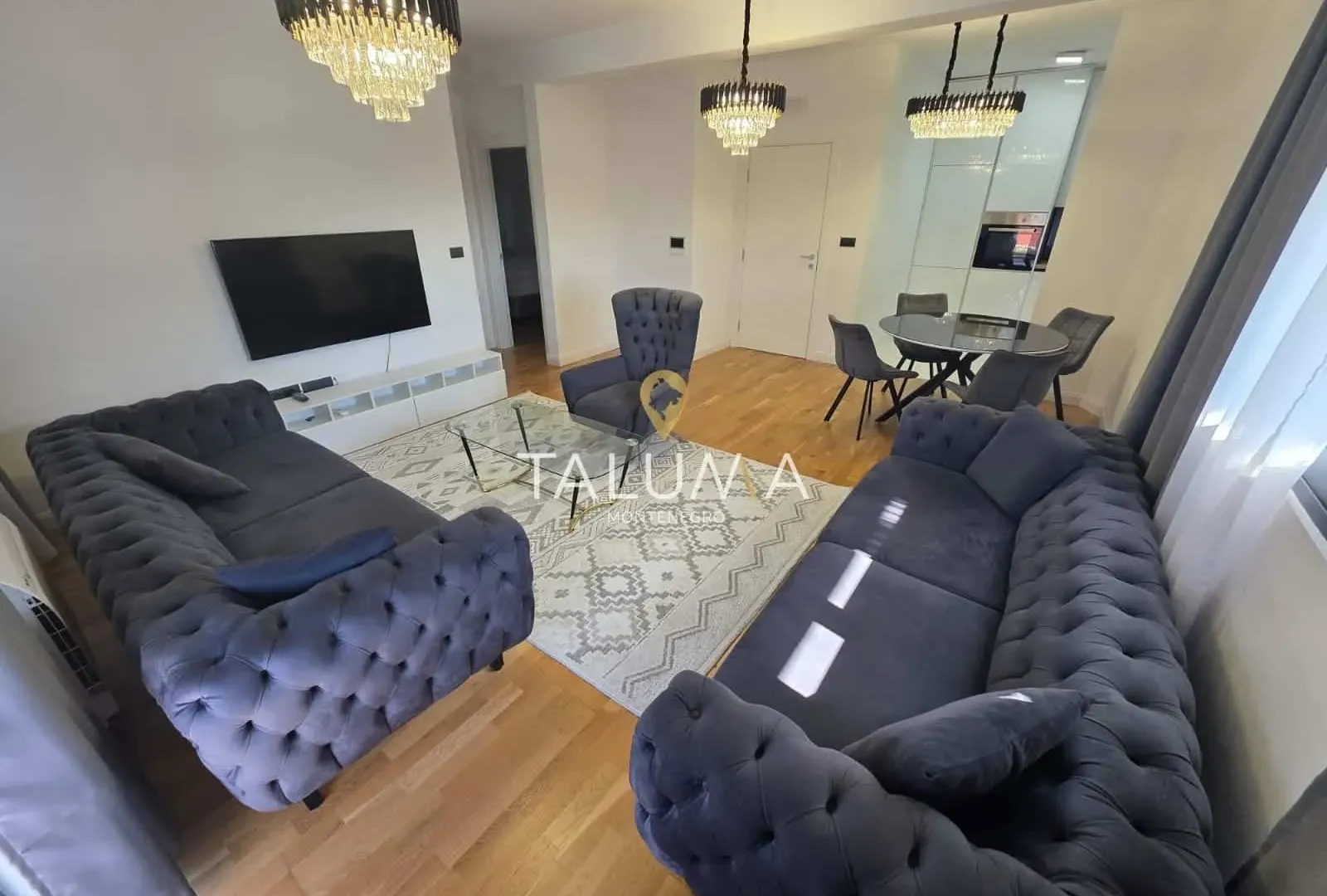 Izdavanje, trosoban stan, 130m², Dalmatinska ulica, Podgorica