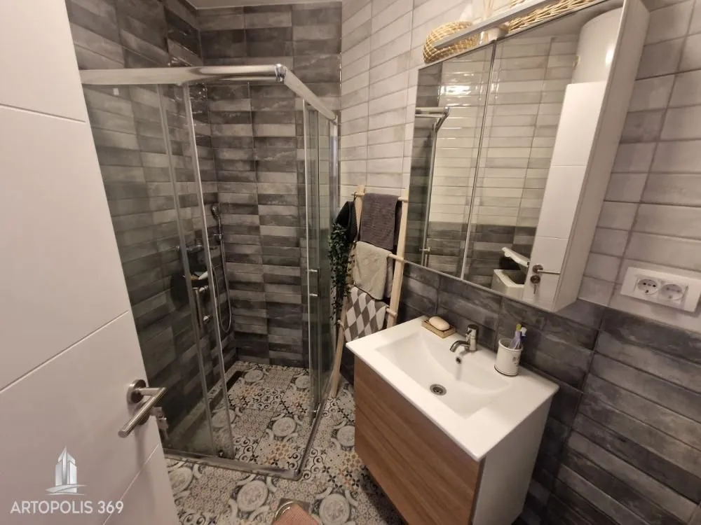 Sale, two bedroom apartment, 49m², Lekino Brdo, Voždovac Sve Podlokacije