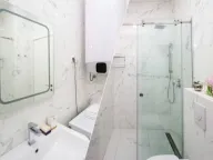 Izdavanje, dvosoban stan, 107m², Centar, Budva - image 2