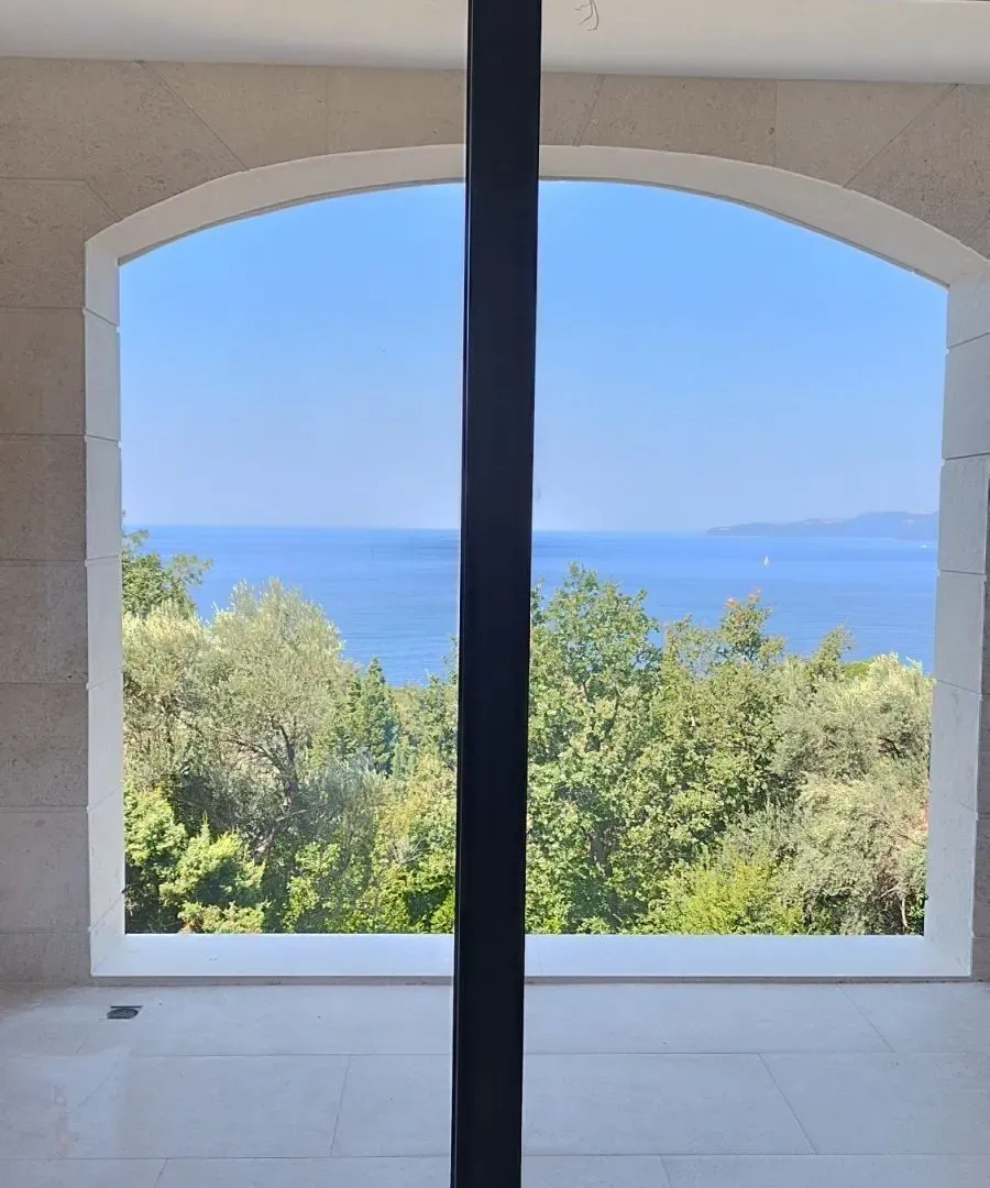 Prodaja, kuća, 268m², Reževići, Budva