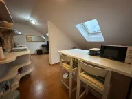 Izdavanje, dvosoban stan, 82m², Centar, Tivat - image 11