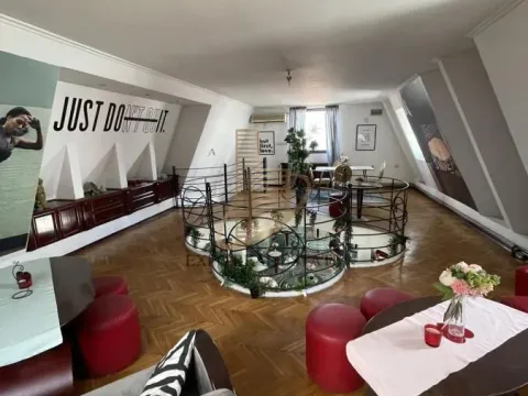 Izdavanje, poslovni prostor, 150m², Savski Venac, Beograd - image 5