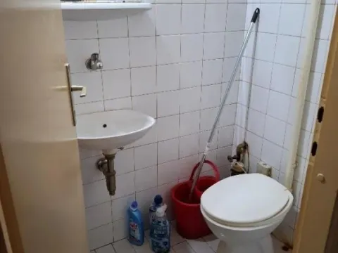 Sale, three bedroom apartment, 90m², Vračar Sve Podlokacije, Beograd - image 9