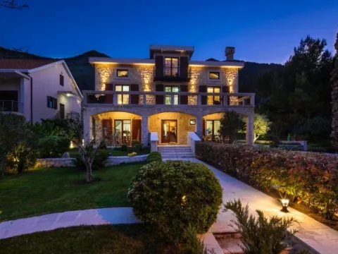 Prodaja, kuća, 200m², Prčanj, Kotor - image 9