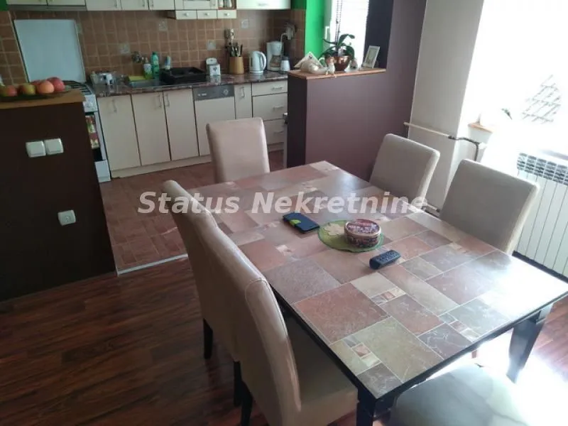 Prodaja, kuća, 450m², Temerin, Novi Sad