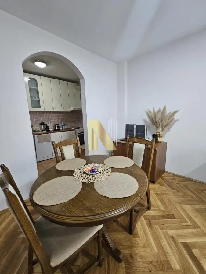 Izdavanje, trosoban stan, 69m², Grbavica, Novi Sad Sve Podlokacije