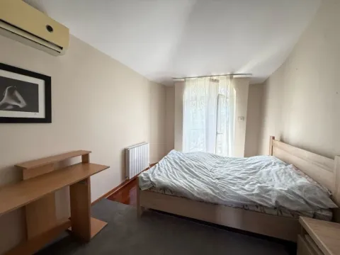 Izdavanje, kuća, 180m², Donja Gorica, Podgorica - image 11