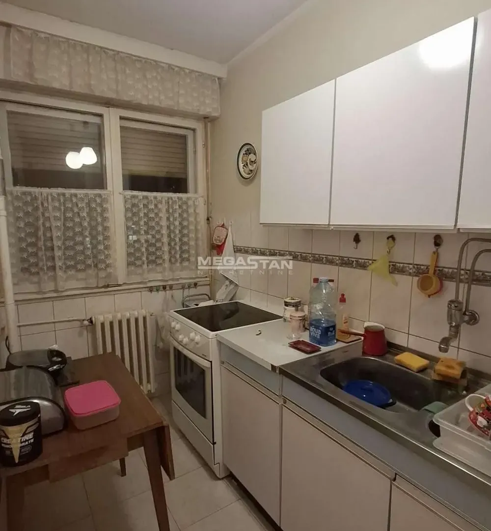 Sale, three bedroom apartment, 95m², Novi Beograd Blok 70, Novi Beograd Sve Podlokacije