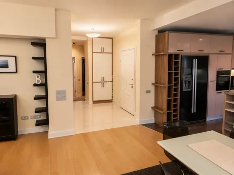 Rent, four bedroom apartment, 180m², Vračar Hram, Vračar Sve Podlokacije - image 6