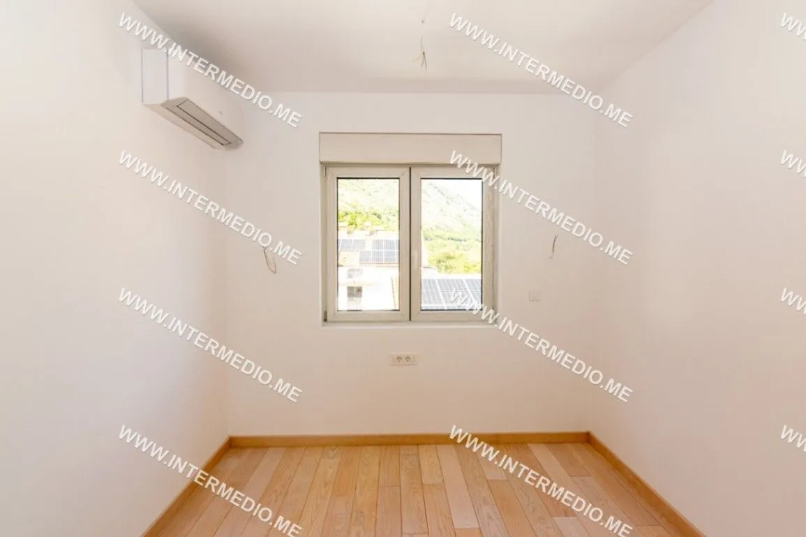 Prodaja, dvosoban stan, 68m², Igalo, Herceg Novi