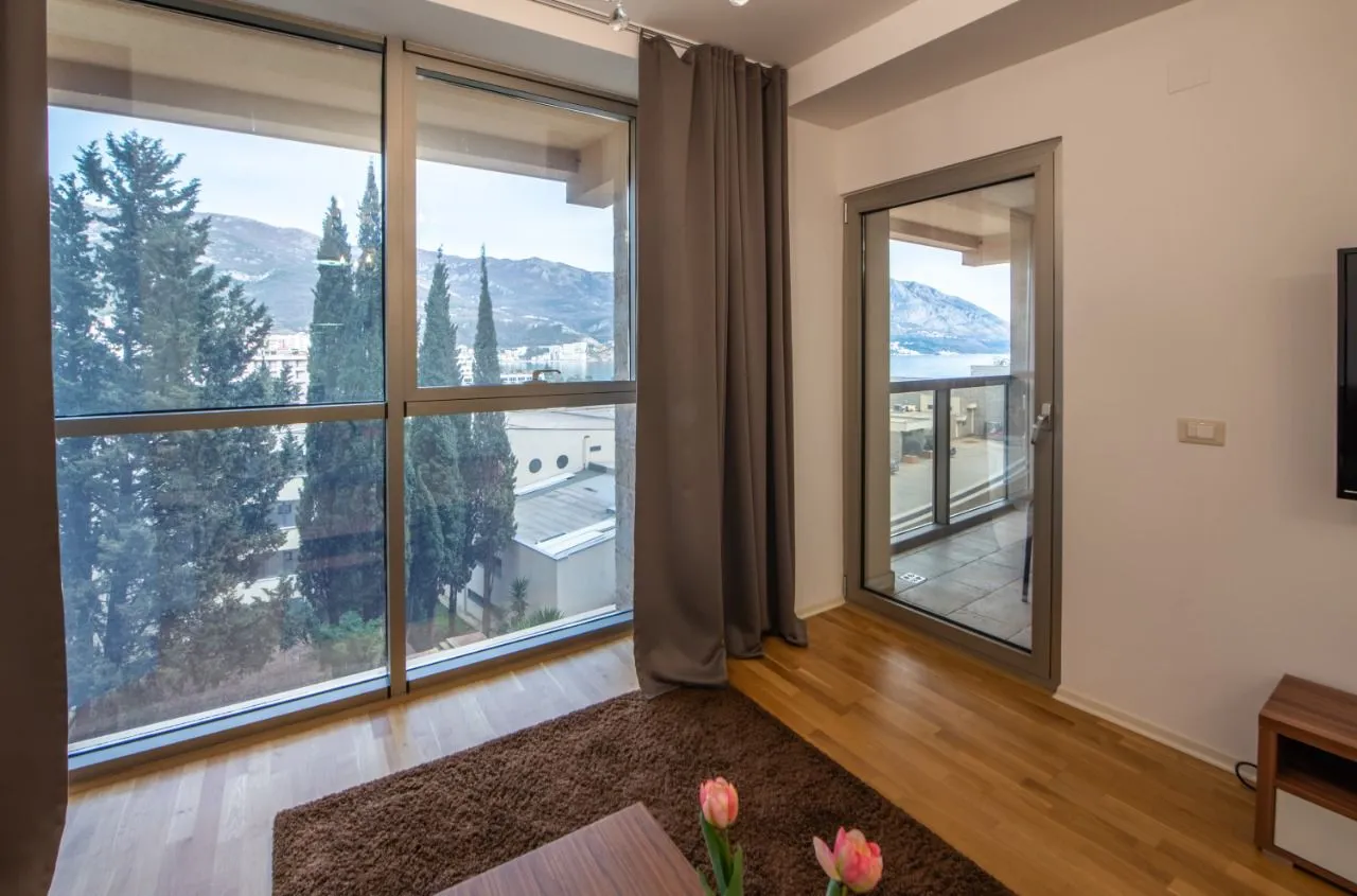 Rent, two bedroom apartment, 85m², Zavala, Budva