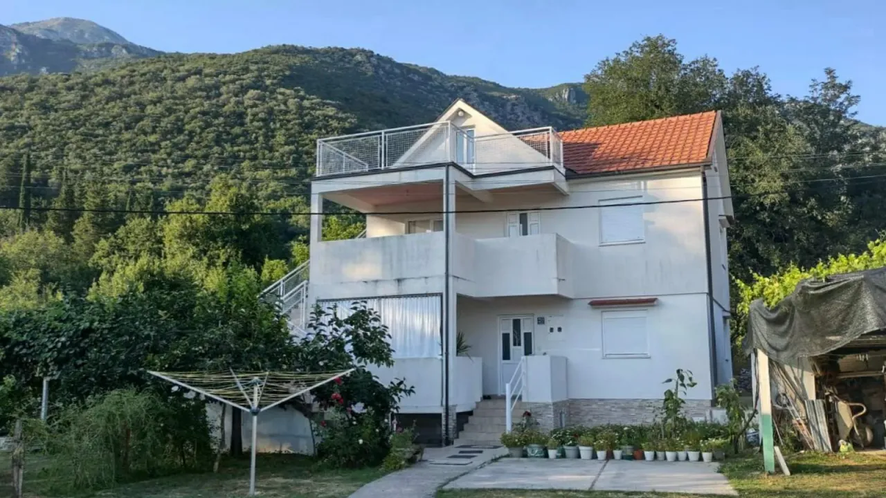Prodaja, kuća, 180m², Zelenika, Herceg Novi