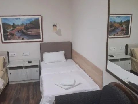 Izdavanje, jednosoban stan, 50m², Centar, Nikšić - image 6