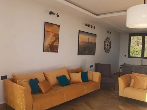 Prodaja, jednosoban stan, 170m², Budva, Crna Gora - image 25