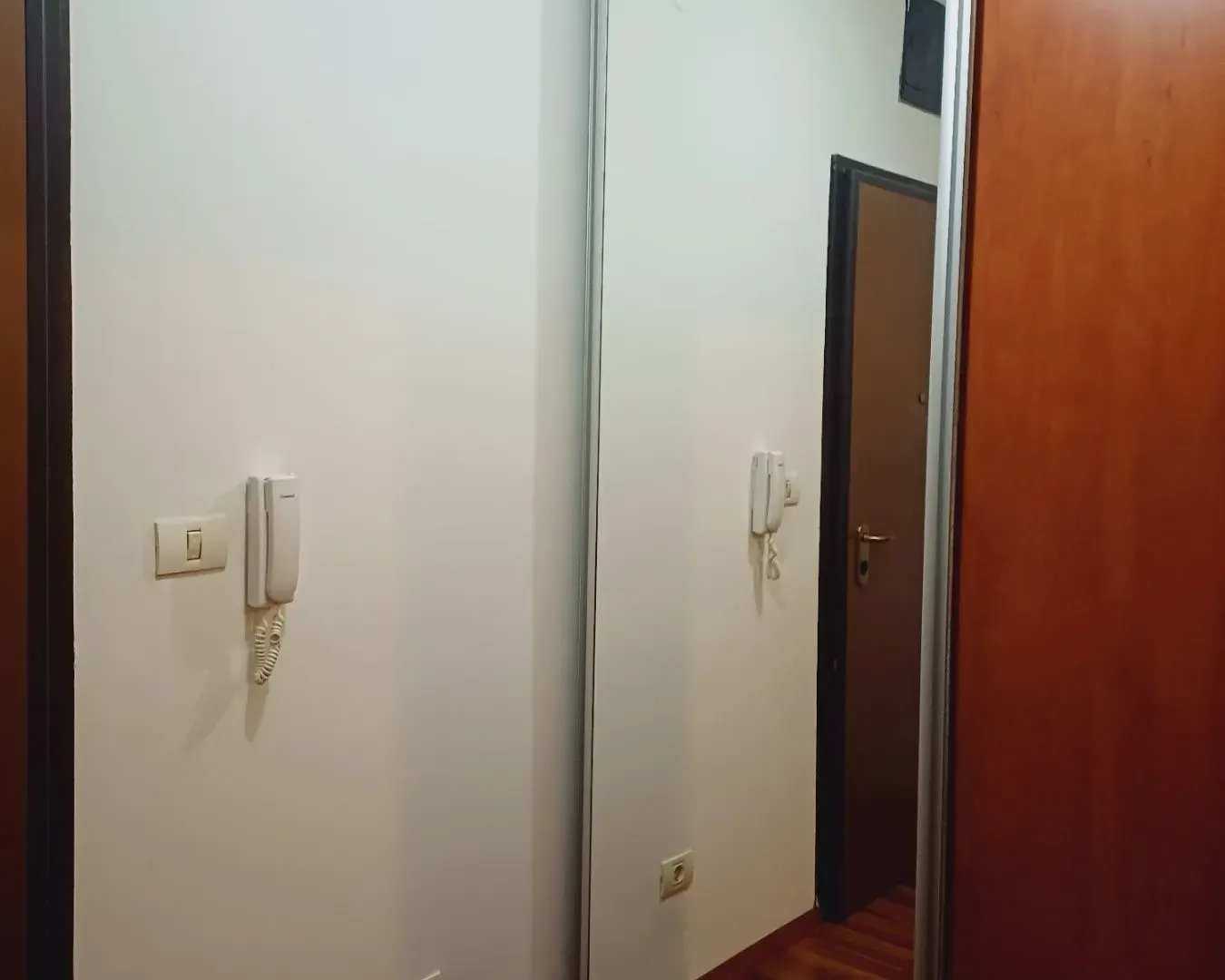 Izdavanje, jednosoban stan, 54m², City Kvart, Podgorica