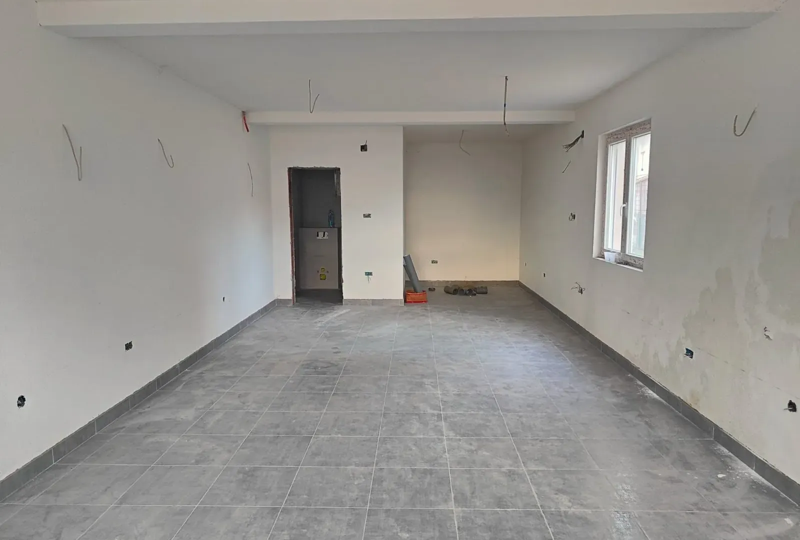 Prodaja, kuća, 250m², Karaburško Polje, Podgorica