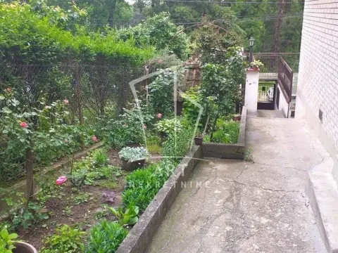 Prodaja, kuća, 275m², Zvezdarska Šuma, Zvezdara Sve Podlokacije - image 8