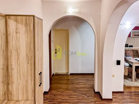 Sale, house, 220m², Masline, Podgorica - image 2