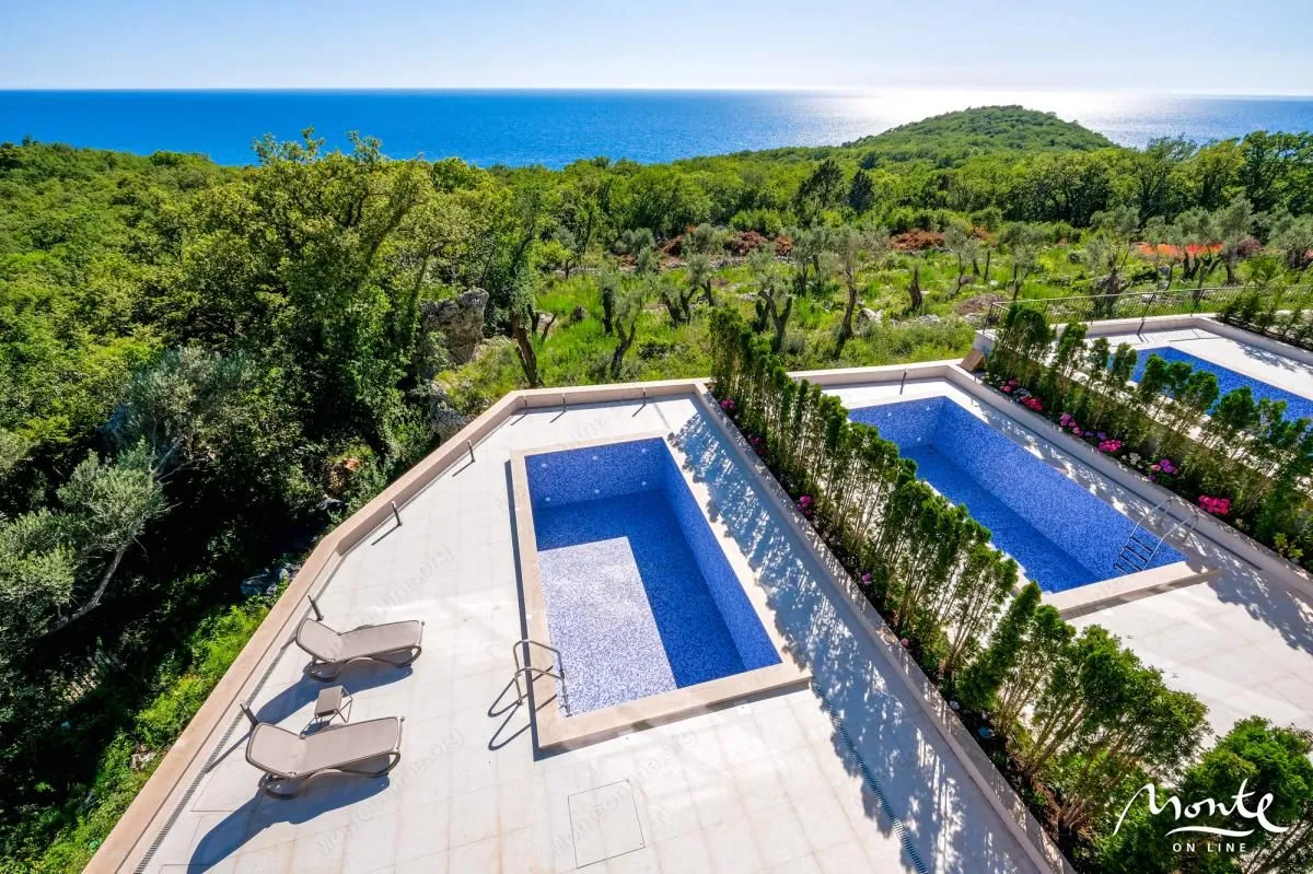 Sale, house, 220m², Reževići, Budva