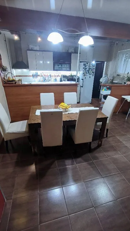 Prodaja, kuća, 274m², Vojvode Vlahovica, Beograd