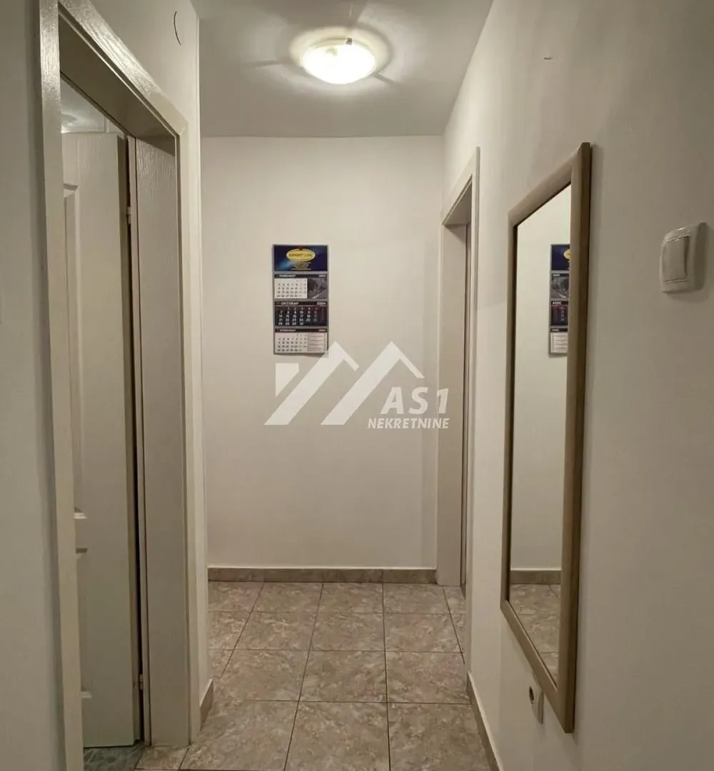 Prodaja, jednosoban stan, 36m², Bulevar patrijarha Pavla, Novi Sad Sve Podlokacije
