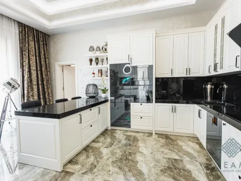 Prodaja, trosoban stan, 476m², Pinješ, Ulcinj - image 7