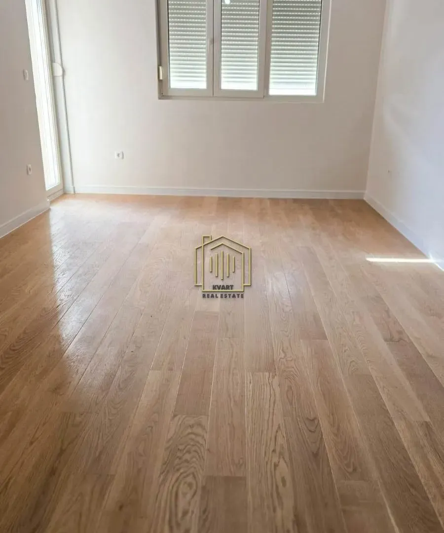 Izdavanje, jednosoban stan, 48m², Central Point, Podgorica