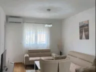 Izdavanje, dvosoban stan, 71m², New City, Podgorica - image 1