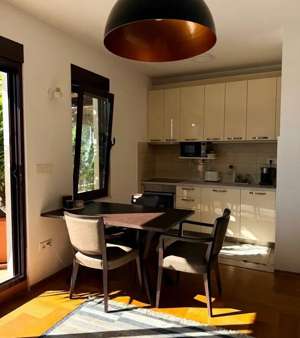 Sale, four bedroom apartment, 171m², Budva, Crna Gora