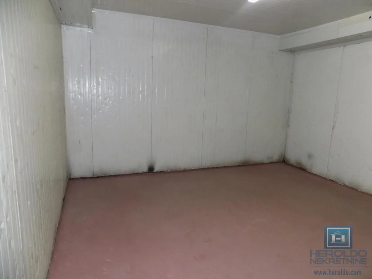 Rent, office space, 1500m², Donje Vidovo, Paraćin
