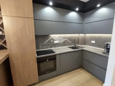 Sale, three bedroom apartment, 63m², Neimar, Vračar Sve Podlokacije - image 9