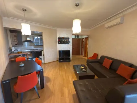 Izdavanje, dvosoban stan, 98m², Centar, Podgorica - image 2