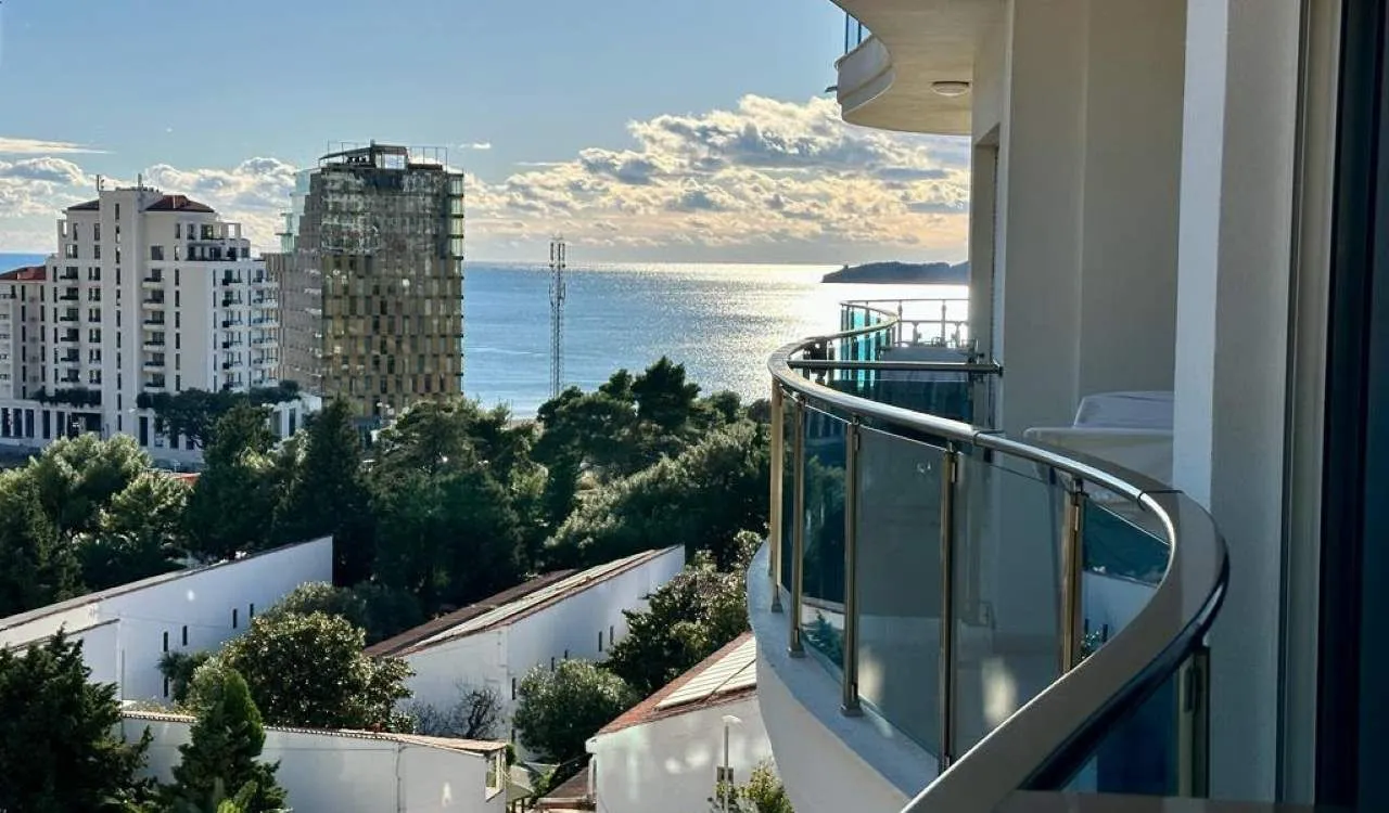 Sale, two bedroom apartment, 58m², Bečići, Budva