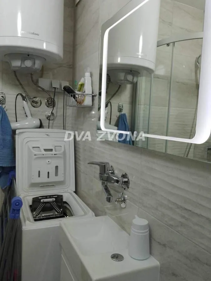Prodaja, jednosoban stan, 32m², Detelinara, Novi Sad Sve Podlokacije