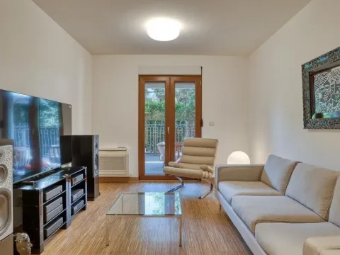 Prodaja, dvosoban stan, 90m², Podgorica, Crna Gora - image 32