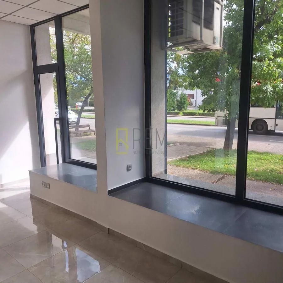 Rent, office space, 220m², Drpe Mandića, Podgorica