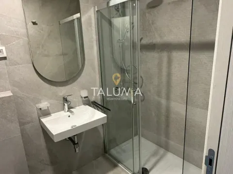 Izdavanje, jednosoban stan, 40m², City Kvart, Podgorica - image 5