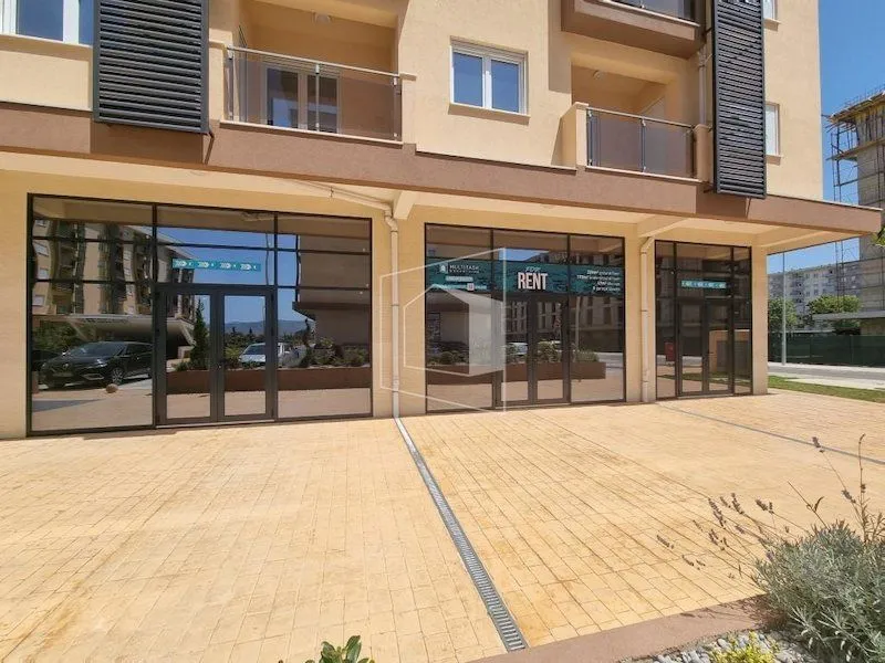 Rent, office space, 309m², New City, Podgorica