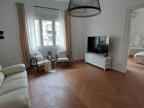 Sale, three bedroom apartment, 110m², Zeleni Venac, Beograd - image 2