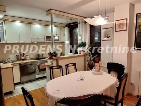 Prodaja, četvorosoban stan, 109m², Crveni Krst, Beograd - image 5