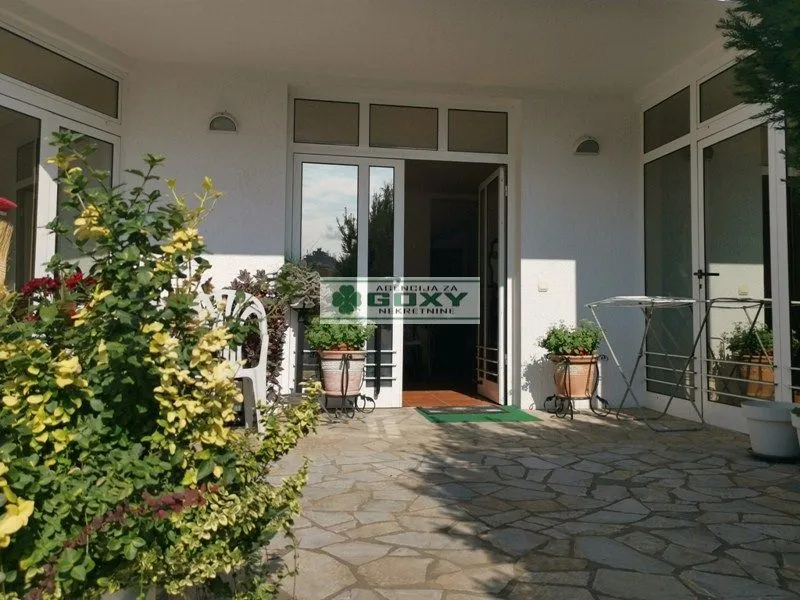 Prodaja, kuća, 391m², Centar, Kragujevac
