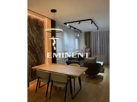 Izdavanje, trosoban stan, 81m², Savski Venac, Beograd - image 6