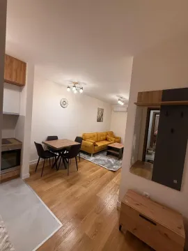 Otvoreni dnevni boravak sa trpezarijom. - image 14