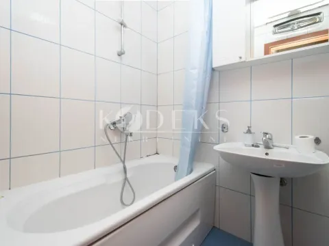 Izdavanje, jednosoban stan, 58m², Vezirov Most, Podgorica - image 6