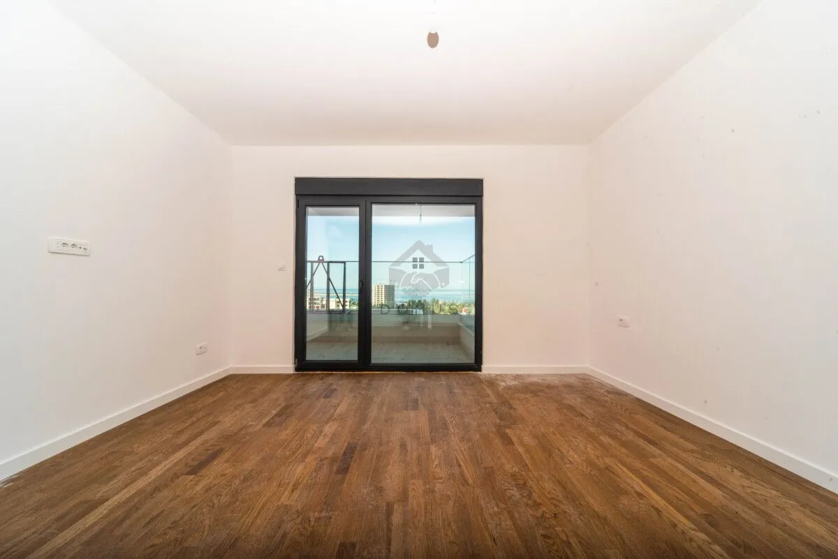 Prodaja, trosoban stan, 131m², Bar, Crna Gora
