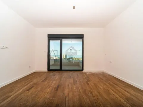 Prodaja, trosoban stan, 131m², Bar, Crna Gora - image 4