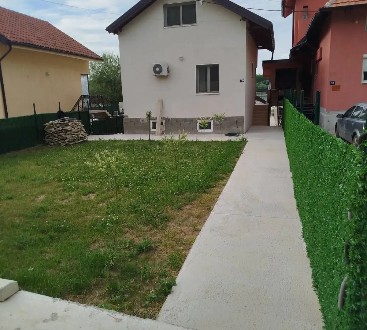 Izdavanje, kuća, 55m², Višnjica, Palilula Sve Podlokacije