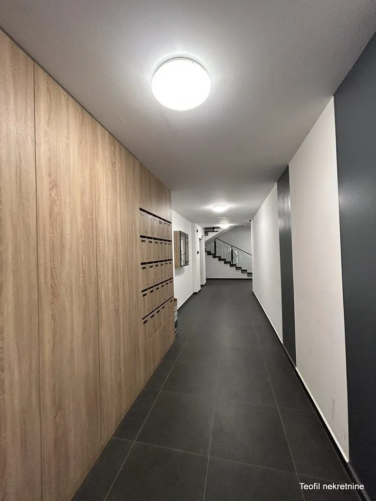 Prodaja, trosoban stan, 67m², Vrnjačka Banja, Srbija