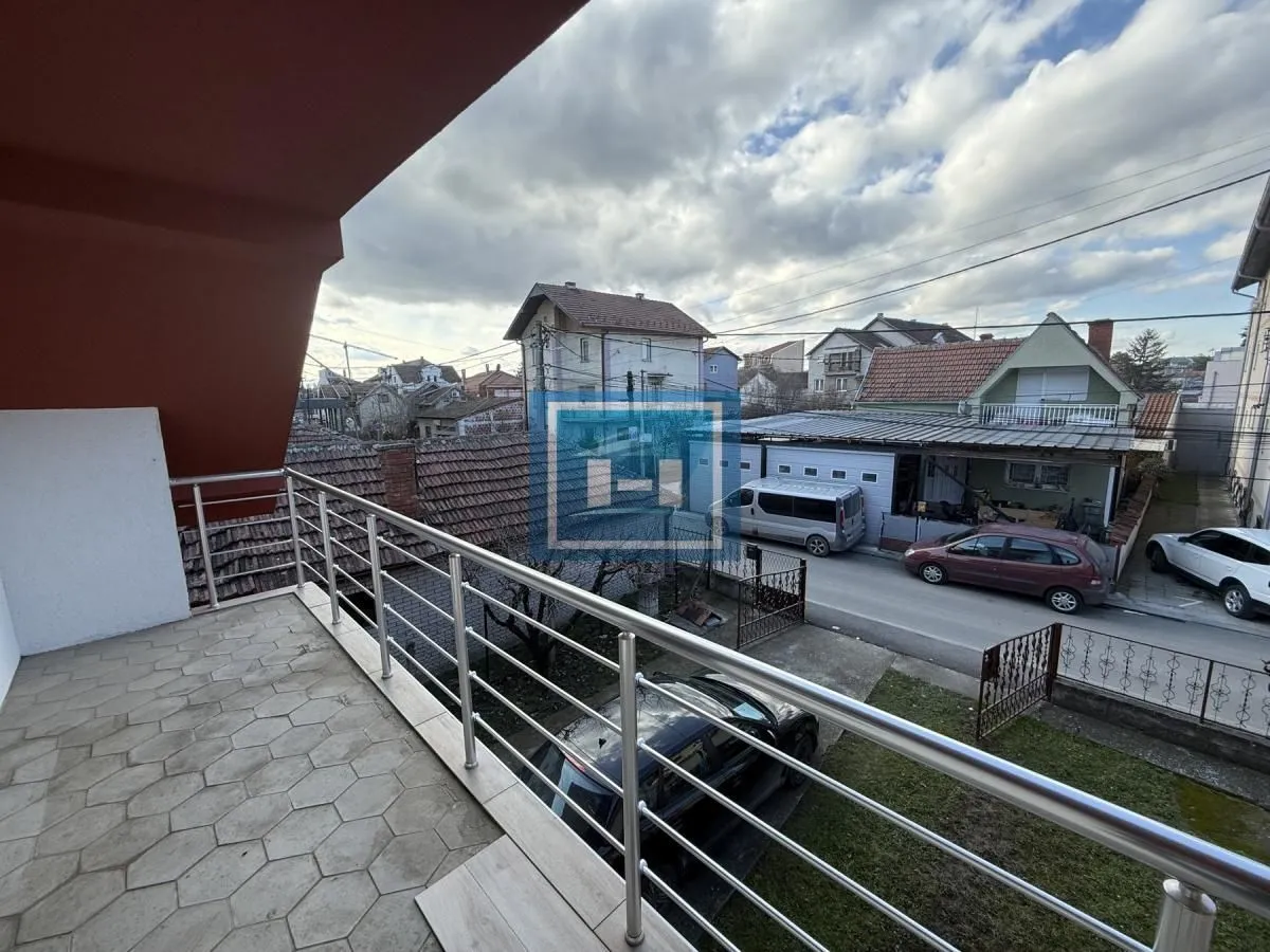 Sale, house, 350m², Centar, Jagodina