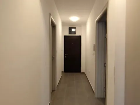 Izdavanje, dvosoban stan, 103m², Zabjelo, Podgorica - image 4